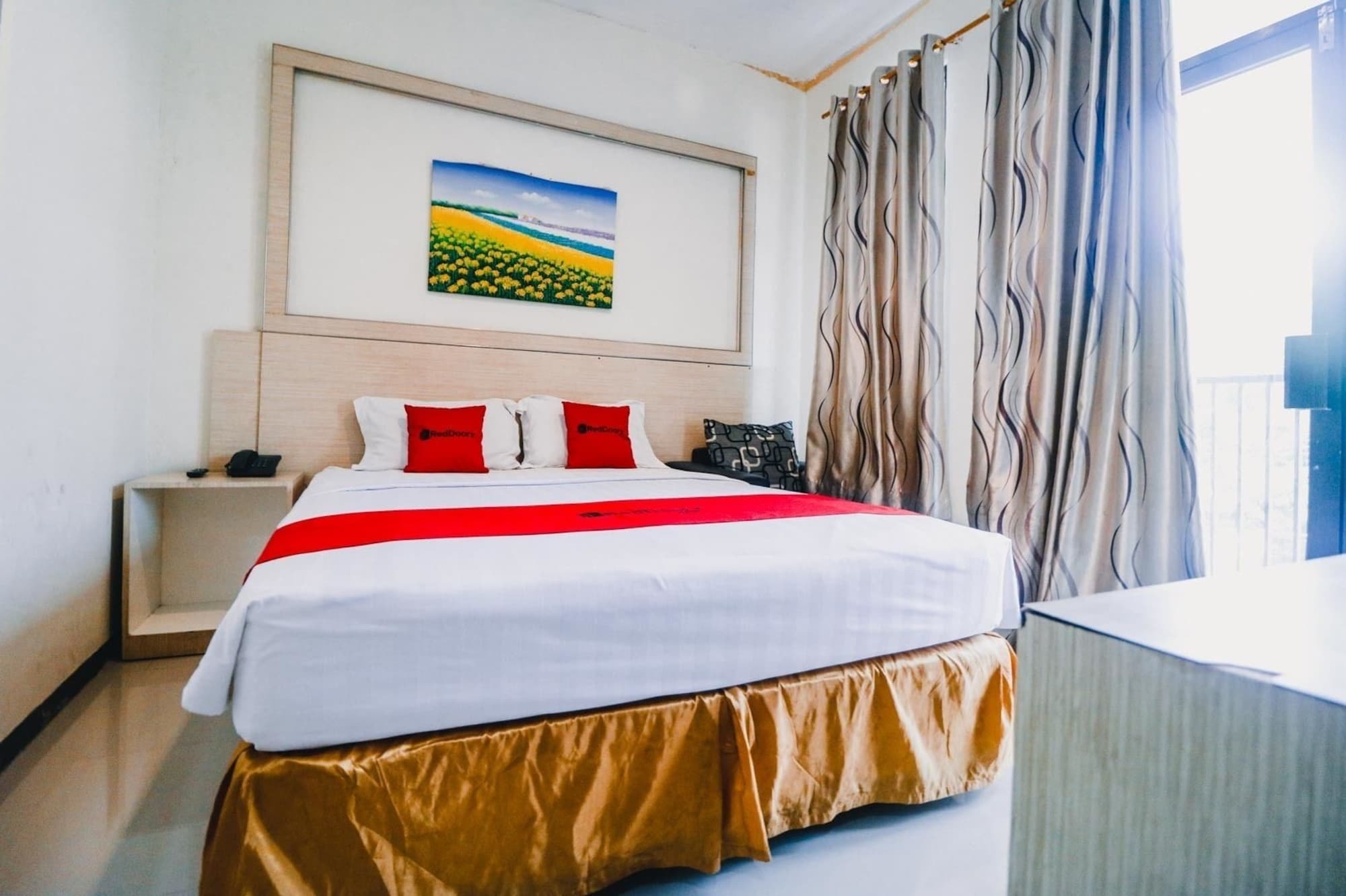 Reddoorz Plus Near Sultan Hasanuddin Airport Hotel Makassar Kültér fotó